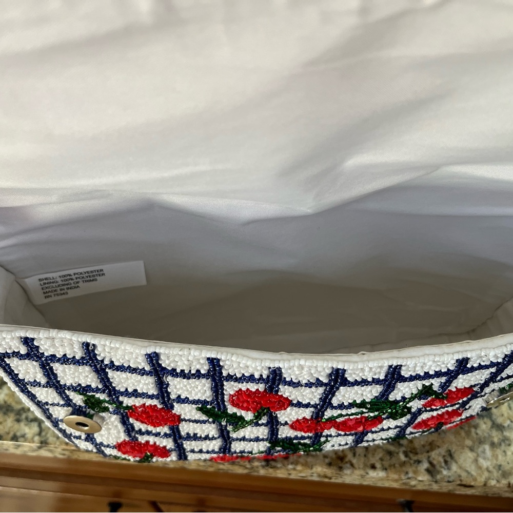 VIRAL - Beaded Cherry Shoulder Bag - Picture 4 of 5